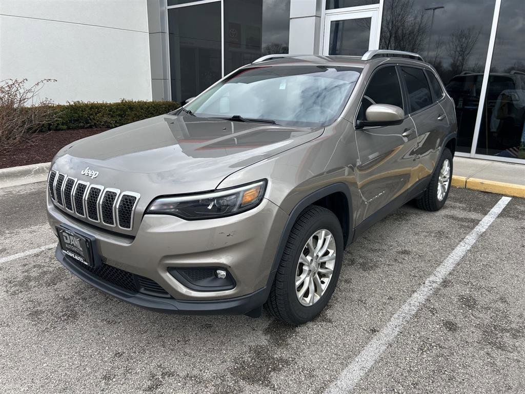 Used 2019 Jeep Cherokee Latitude w/ Cold Weather Group AWD/4WD image 3