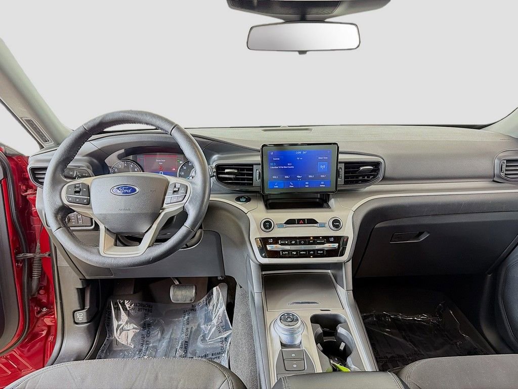 Used 2020 Ford Explorer XLT w/ Comfort Package image 26