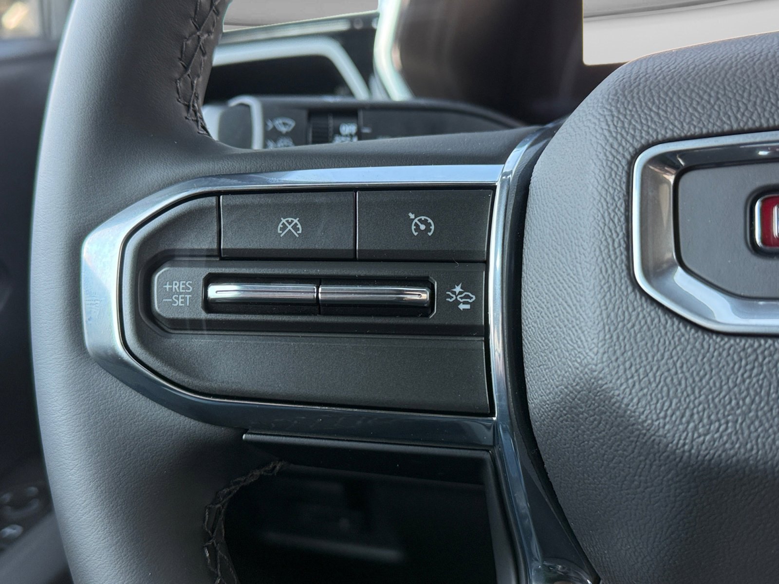 New 2026 GMC Canyon Elevation w/ Convenience Package image 24