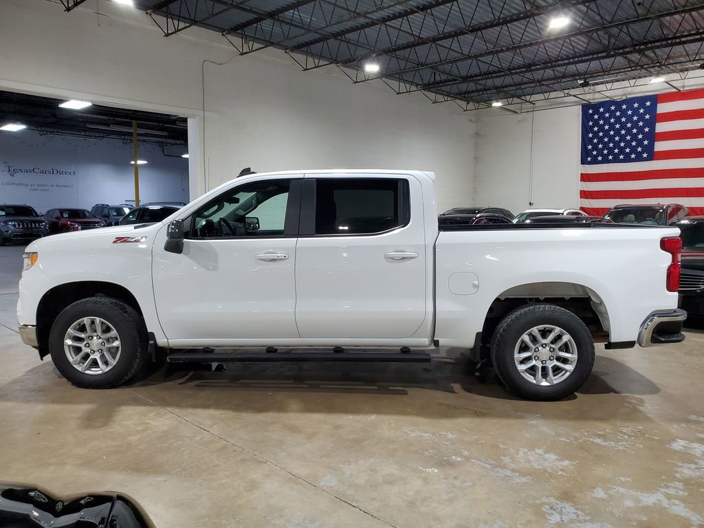 Used 2023 Chevrolet Silverado 1500 LT w/ Z71 Off-Road Package AWD/4WD image 13