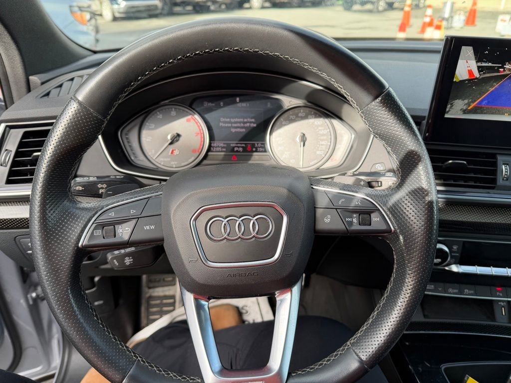 Used 2022 Audi SQ5 Premium w/ Convenience Package image 15