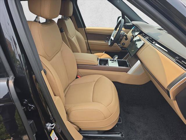 New 2026 Land Rover Range Rover Long Wheelbase SE AWD/4WD image 10
