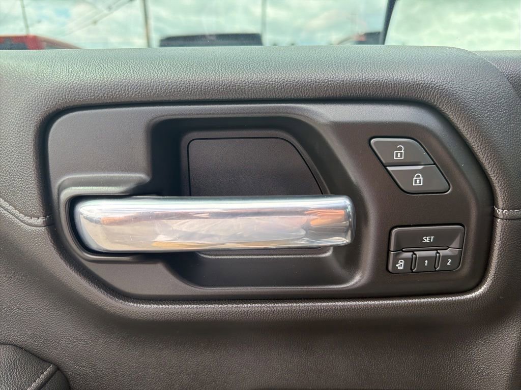 Used 2019 GMC Sierra 1500 SLT AWD/4WD image 32