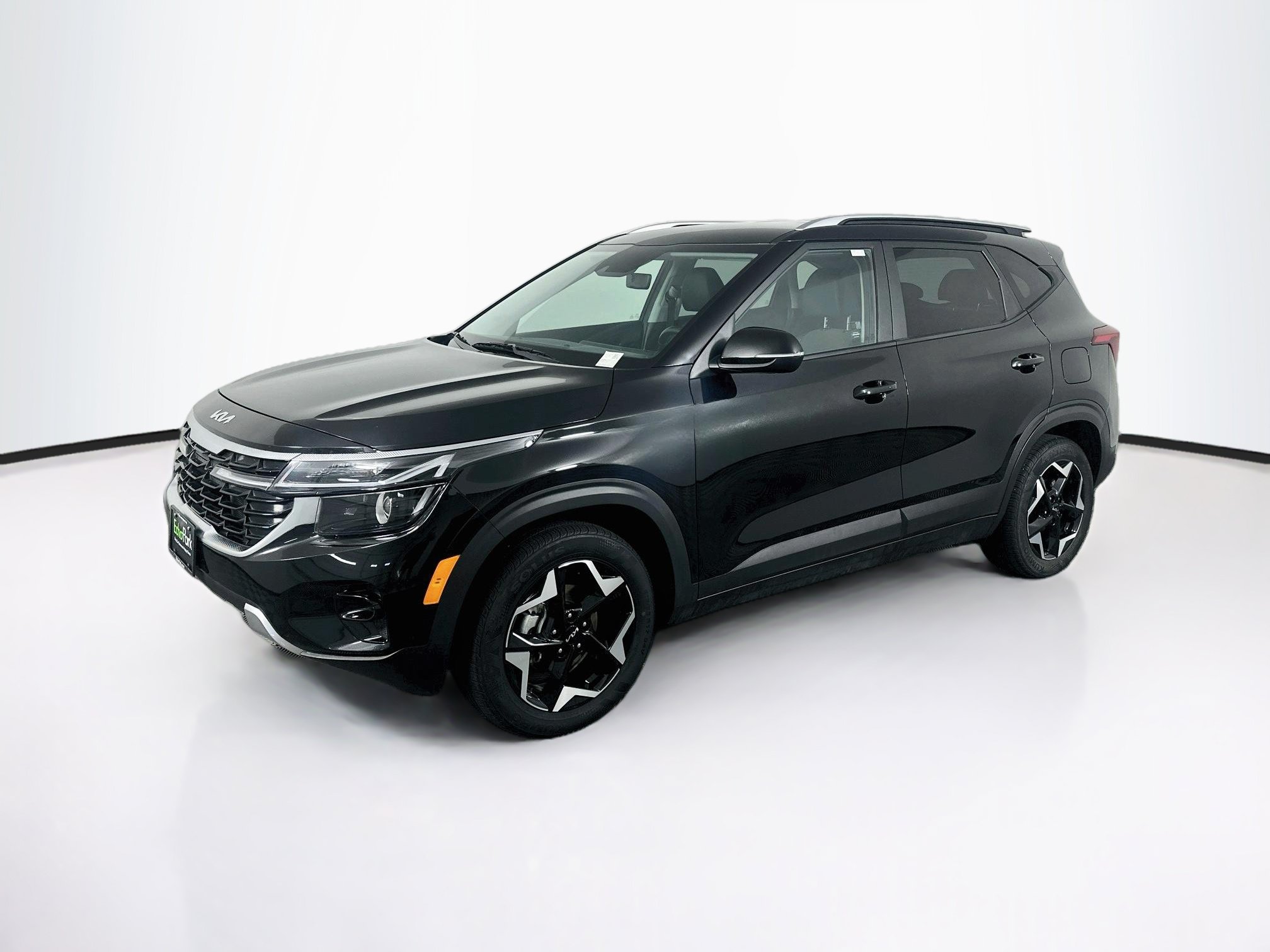 Used 2025 Kia Seltos S FWD image 3