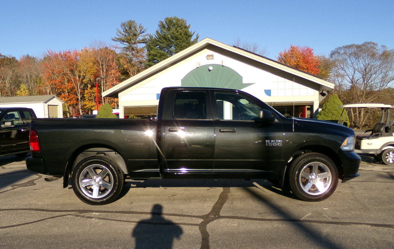 Used 2018 RAM 1500 Express w/ Express Value Package image 16