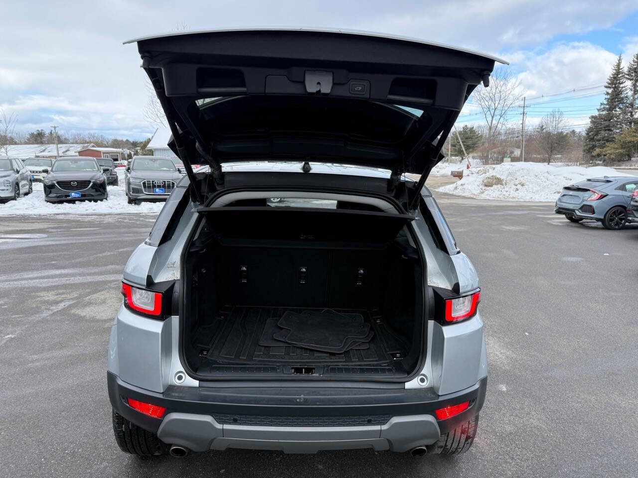 Used 2018 Land Rover Range Rover Evoque image 13