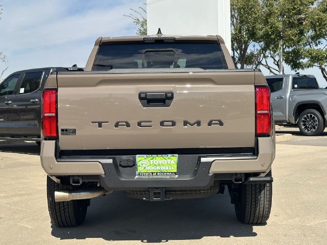 Used 2026 Toyota Tacoma TRD Sport w/ TRD Sport Upgrade Package RWD image 5