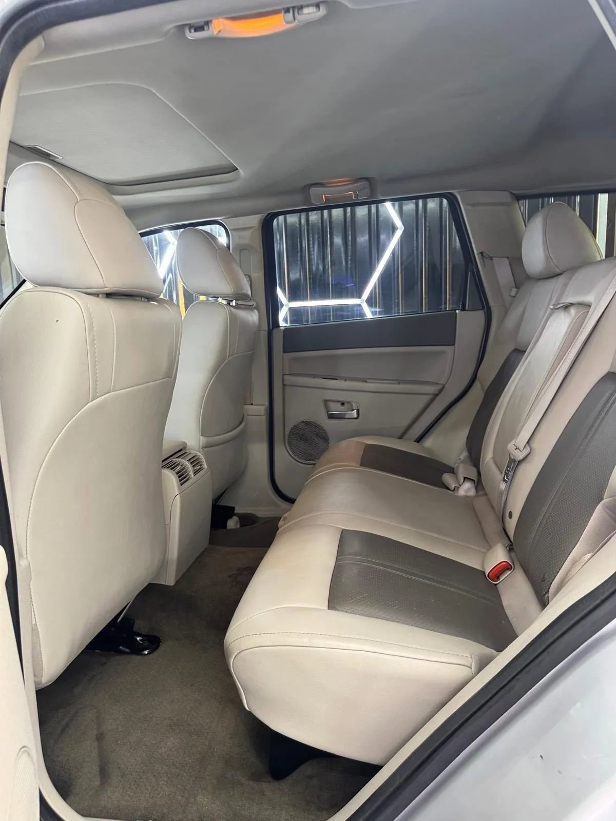 Used 2007 Jeep Grand Cherokee Limited image 41