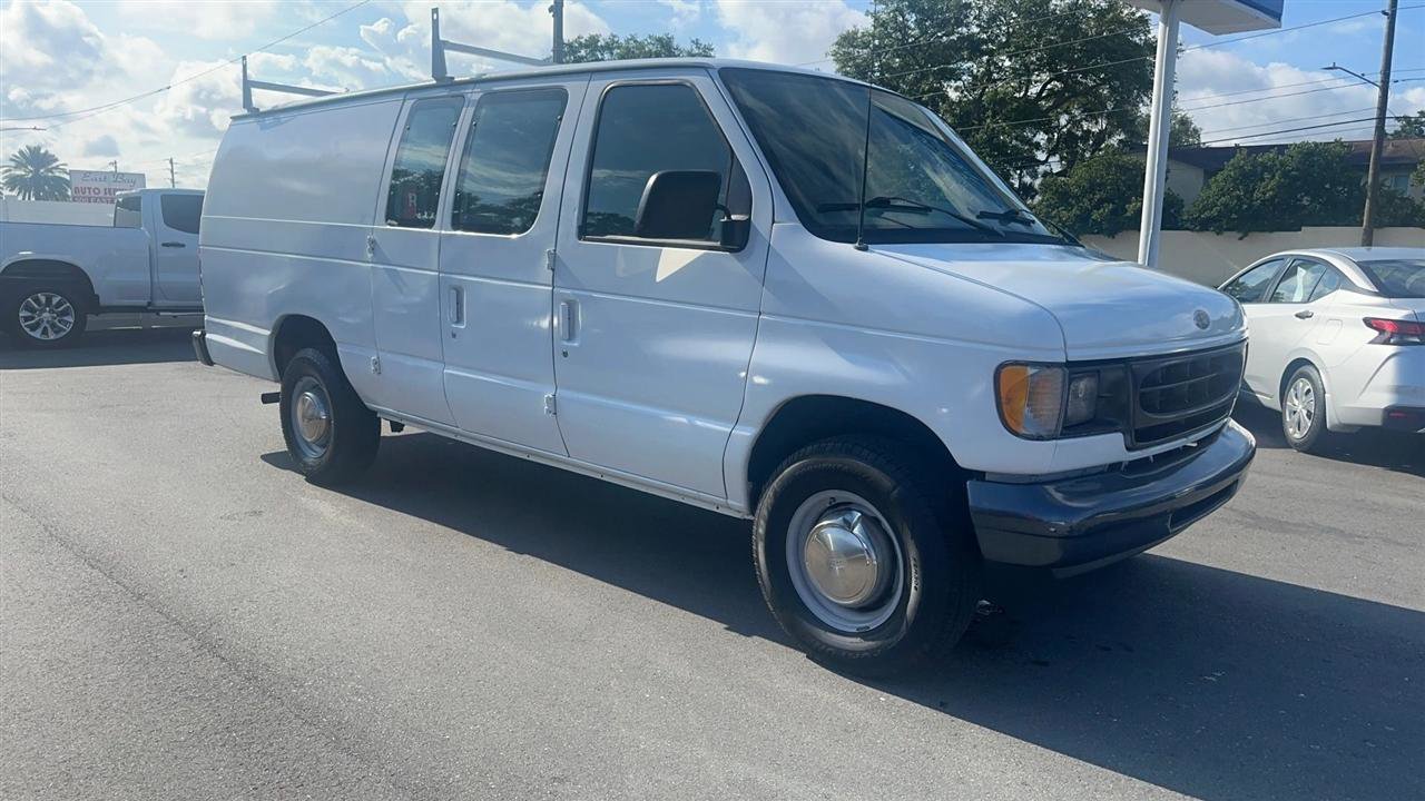 Used 2001 Ford E-250 and Econoline 250 Extended RWD image 6
