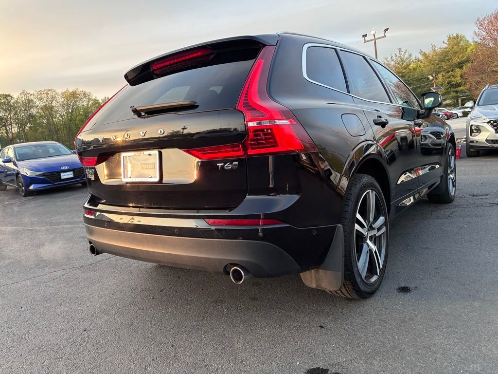 Used 2019 Volvo XC60 T6 Momentum w/ Premium Package image 7
