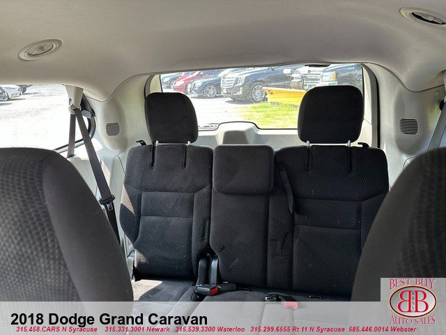 Used 2018 Dodge Grand Caravan SE w/ UConnect Hands-Free Group image 12