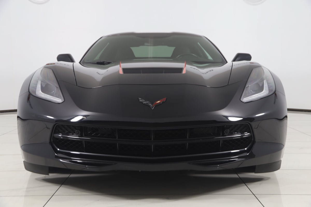 Used 2017 Chevrolet Corvette Stingray Coupe w/ Z51 3LT RWD image 6