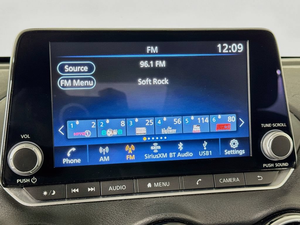 Used 2024 Nissan Sentra SV FWD image 25