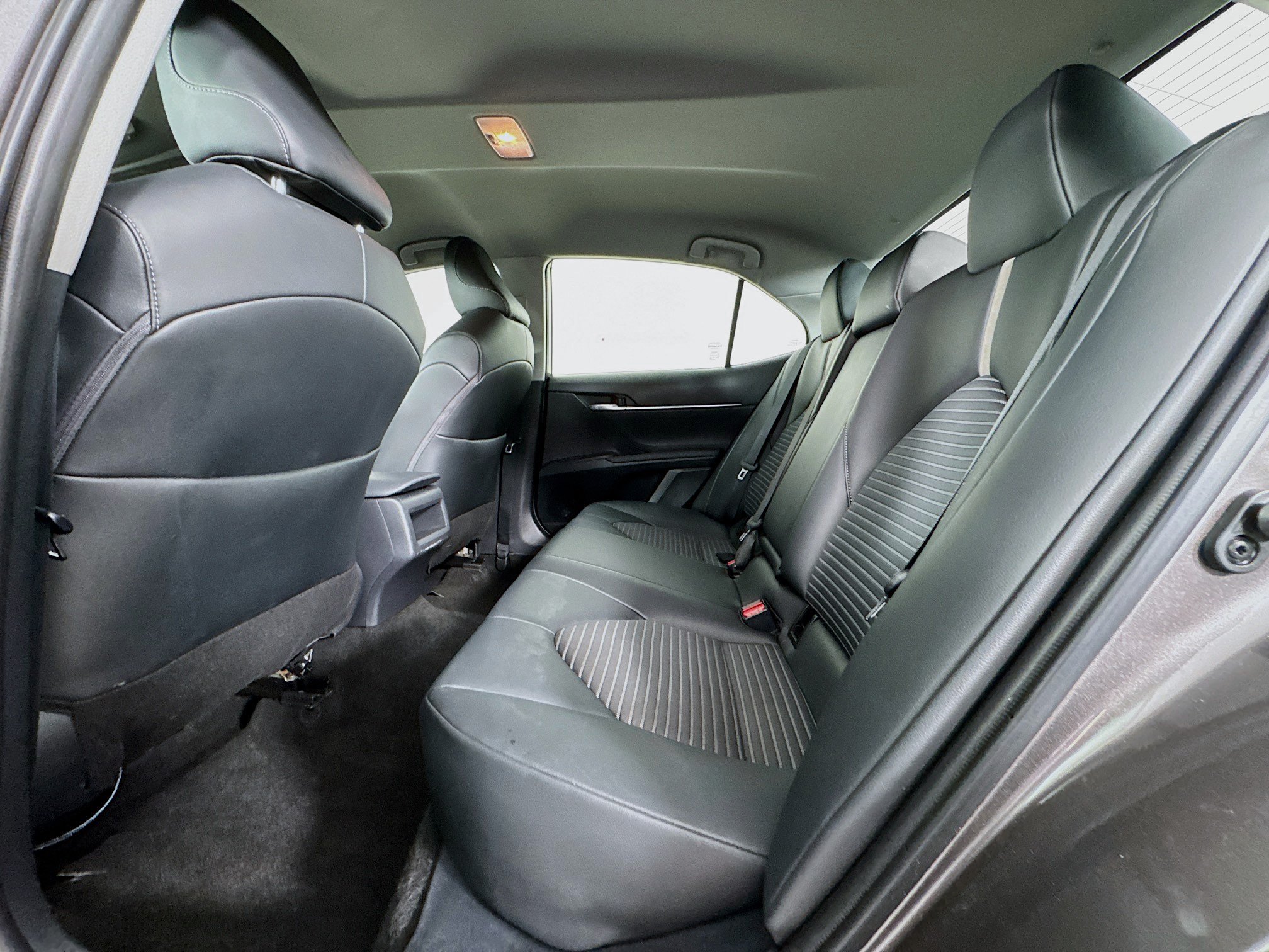 Used 2023 Toyota Camry SE FWD image 23