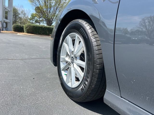 Used 2025 Toyota Camry LE image 11