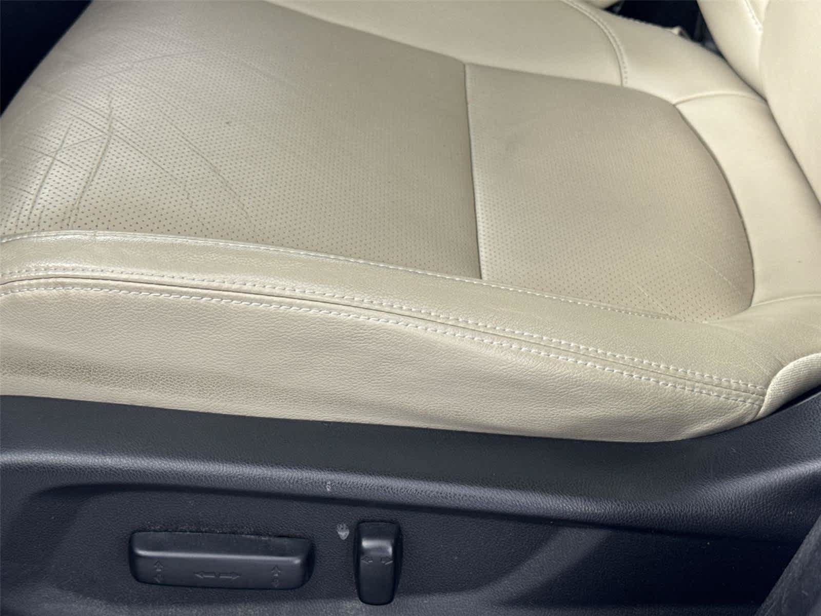 Used 2018 Honda Clarity Touring image 12