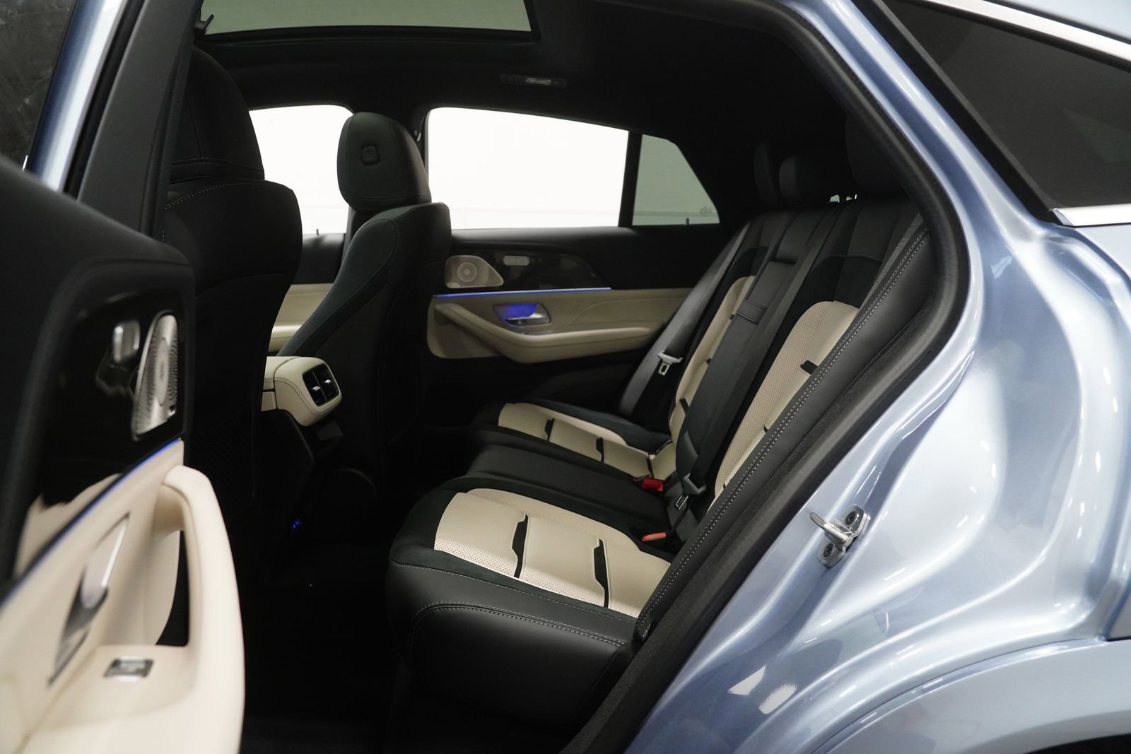 New 2026 Mercedes-Benz GLE 53 AMG 4MATIC Coupe image 17