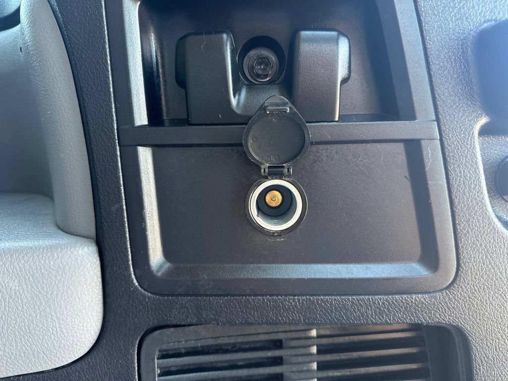 Used 2019 Toyota Sequoia SR5 AWD/4WD image 6