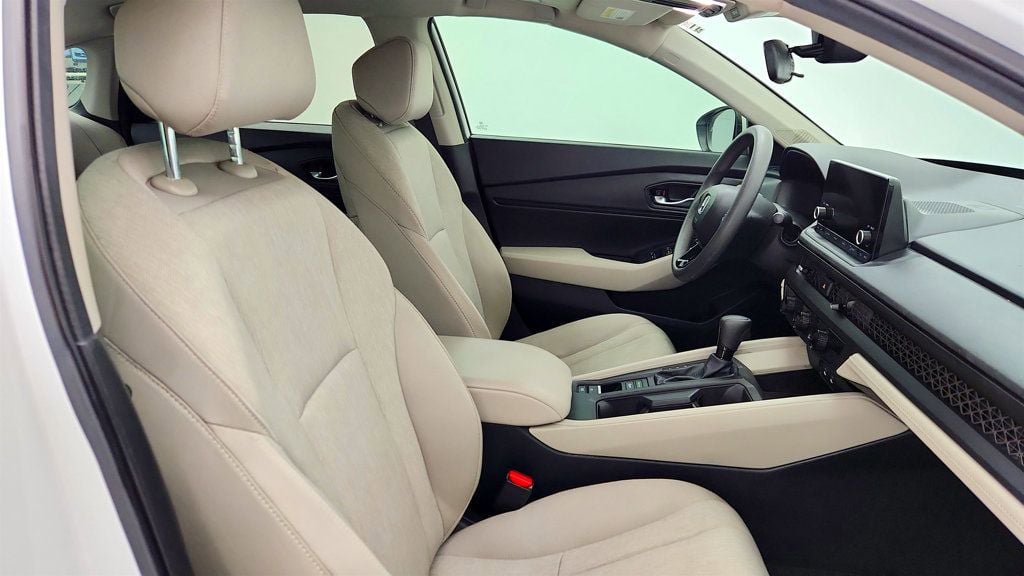 Used 2024 Honda Accord EX image 24