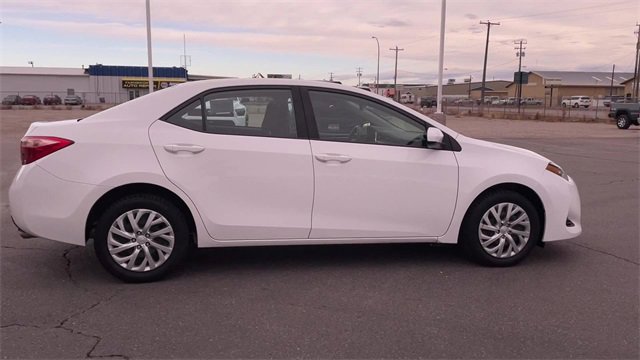 Used 2019 Toyota Corolla L image 2