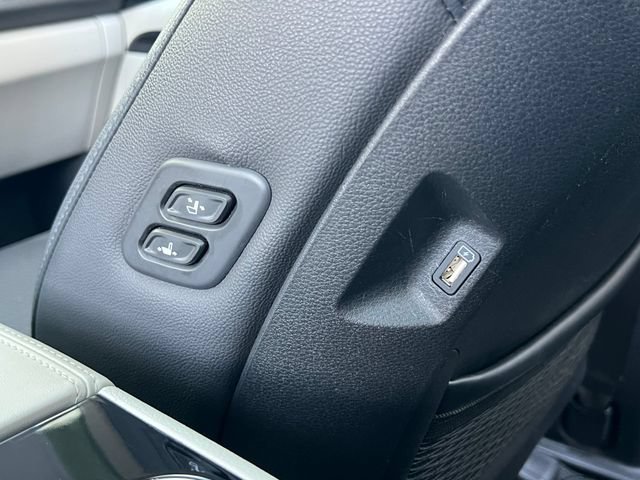 Used 2022 Kia Carnival SX Prestige FWD image 35