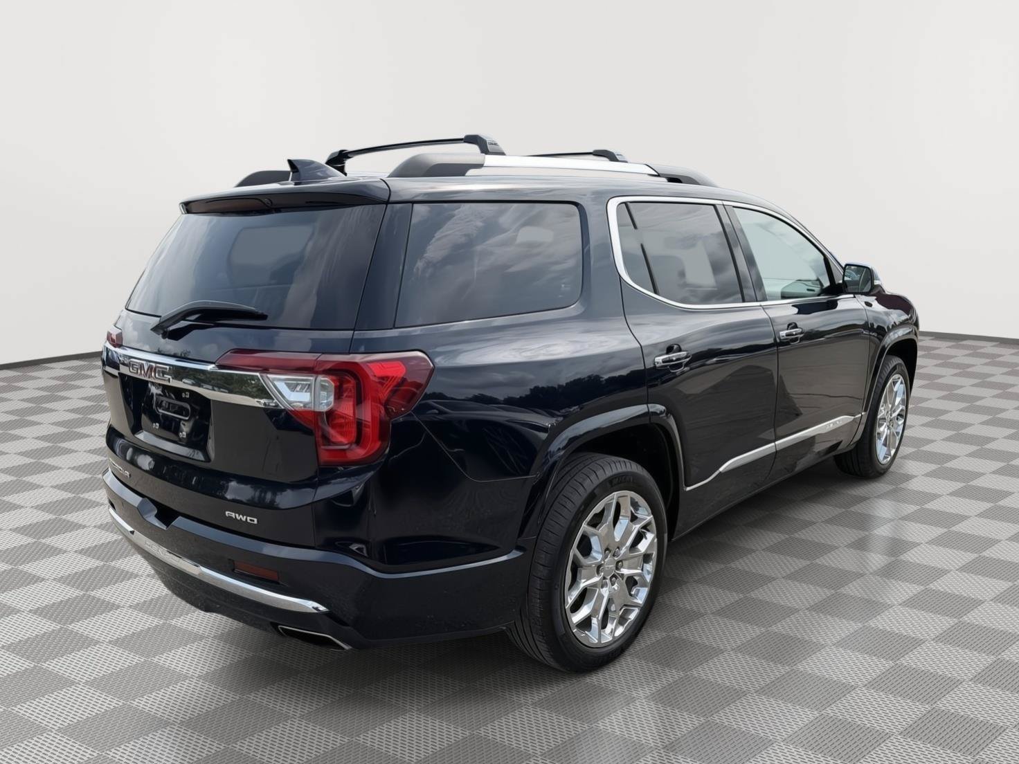 Used 2022 GMC Acadia Denali w/ Denali Ultimate Package AWD/4WD image 7