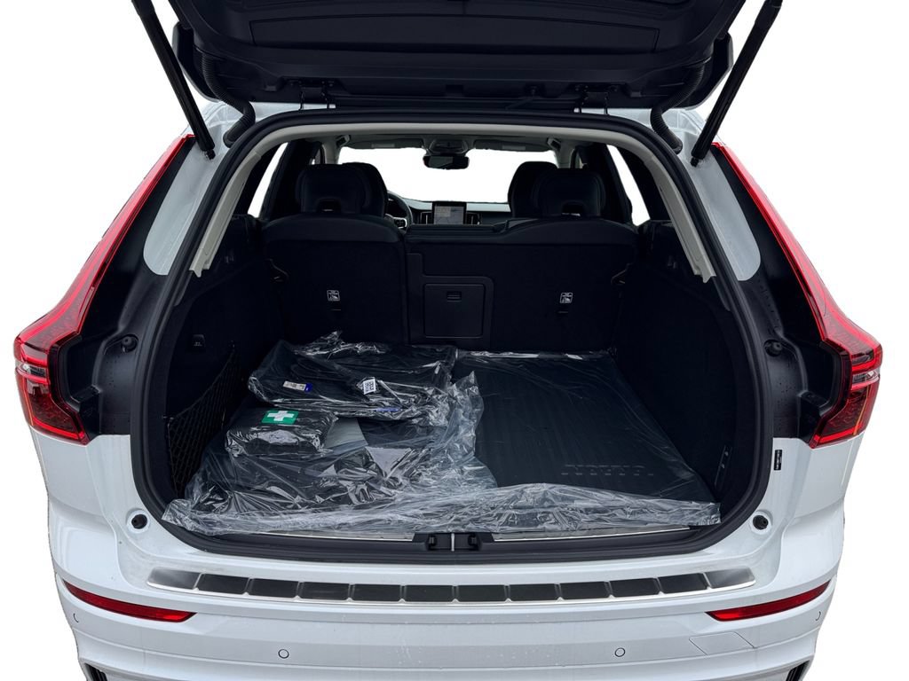New 2026 Volvo XC60 B5 Ultra w/ Protection Package Premier AWD/4WD image 6