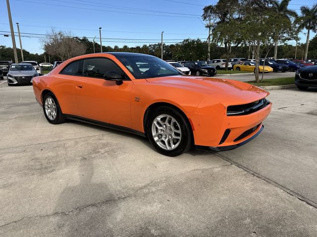 Used 2025 Dodge Charger Daytona R/T w/ Sun & Sound Package AWD/4WD image 16