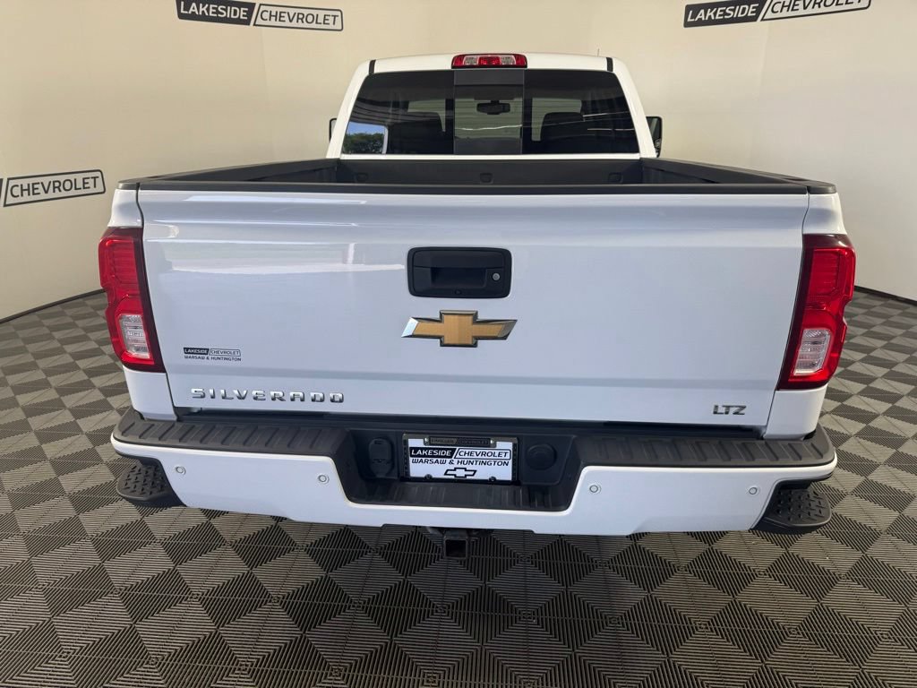 Used 2017 Chevrolet Silverado 1500 LTZ Z71 w/ LTZ Plus Package AWD/4WD image 5