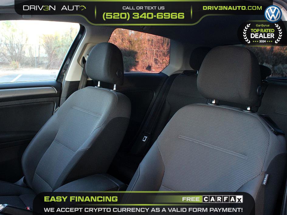 Used 2015 Volkswagen Golf Launch Edition image 12