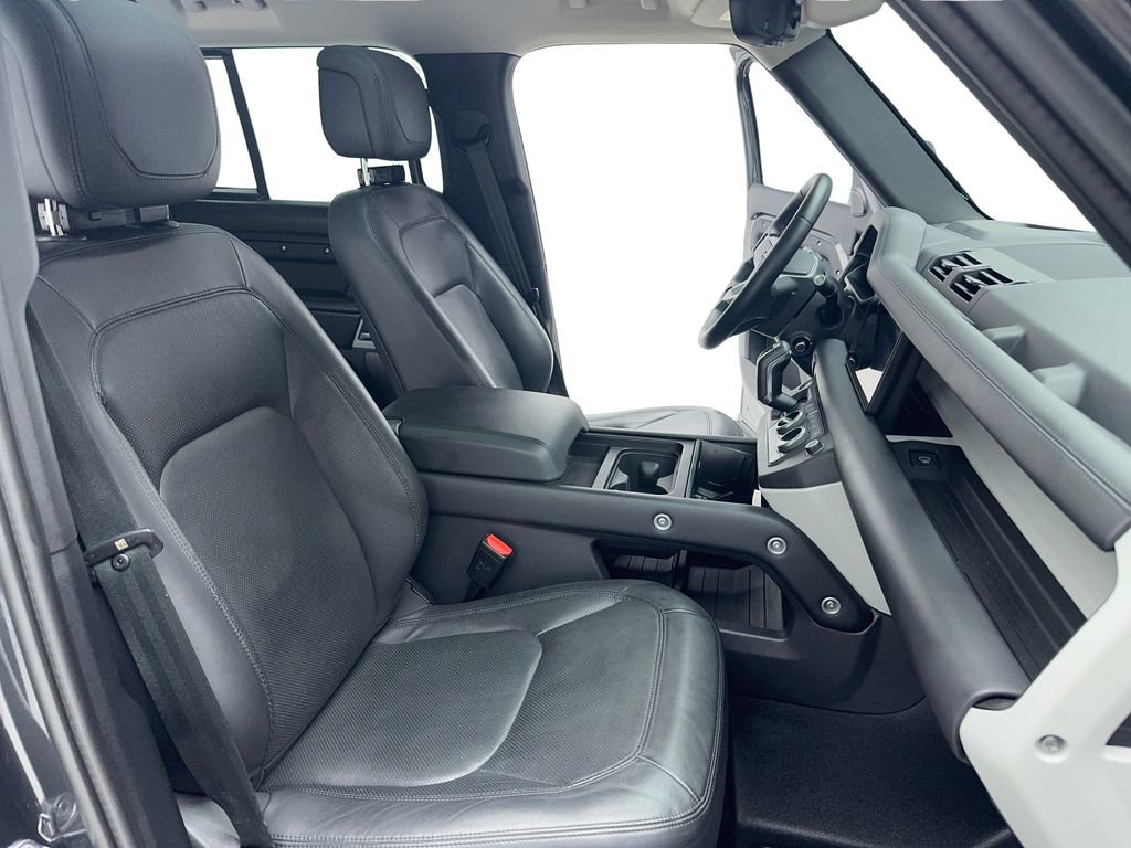 Used 2024 Land Rover Defender 110 S image 20