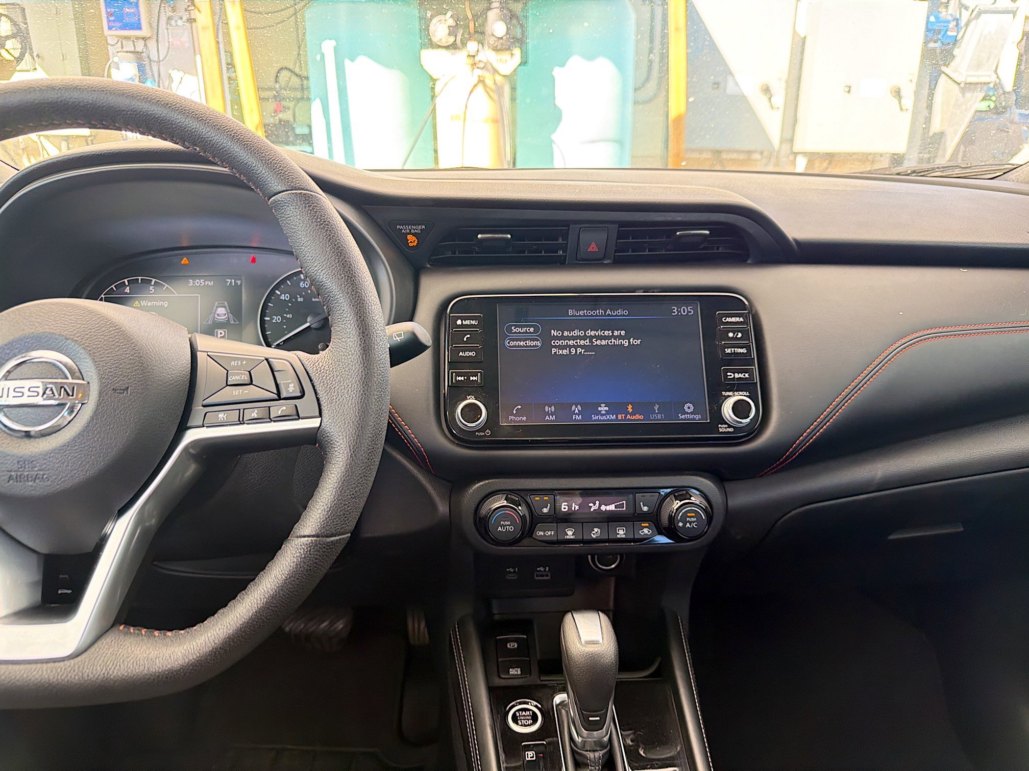 Used 2021 Nissan Kicks SR w/ SR Premium Package image 18