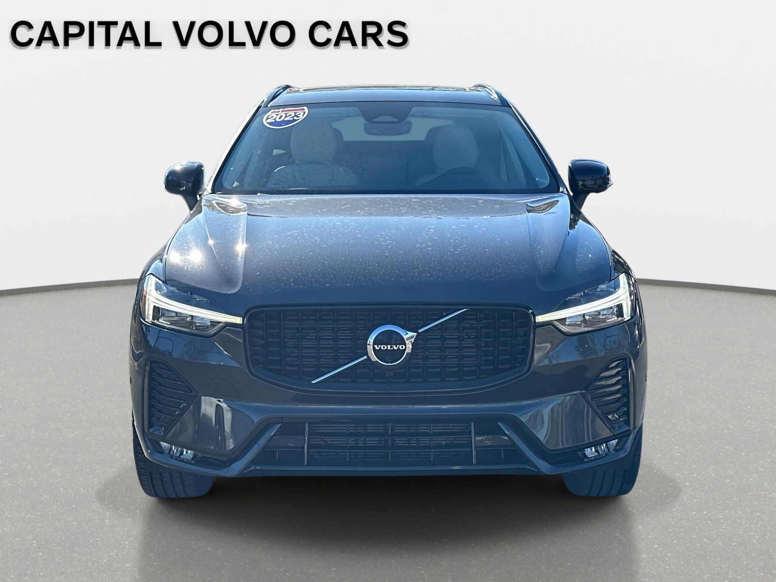 Certified 2023 Volvo XC60 B5 Plus w/ Climate Package image 2