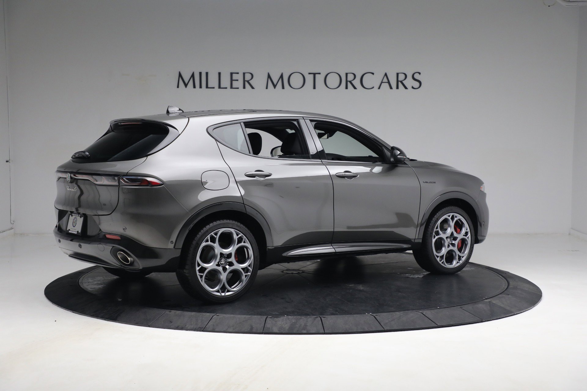 Used 2024 Alfa Romeo Tonale Veloce image 12