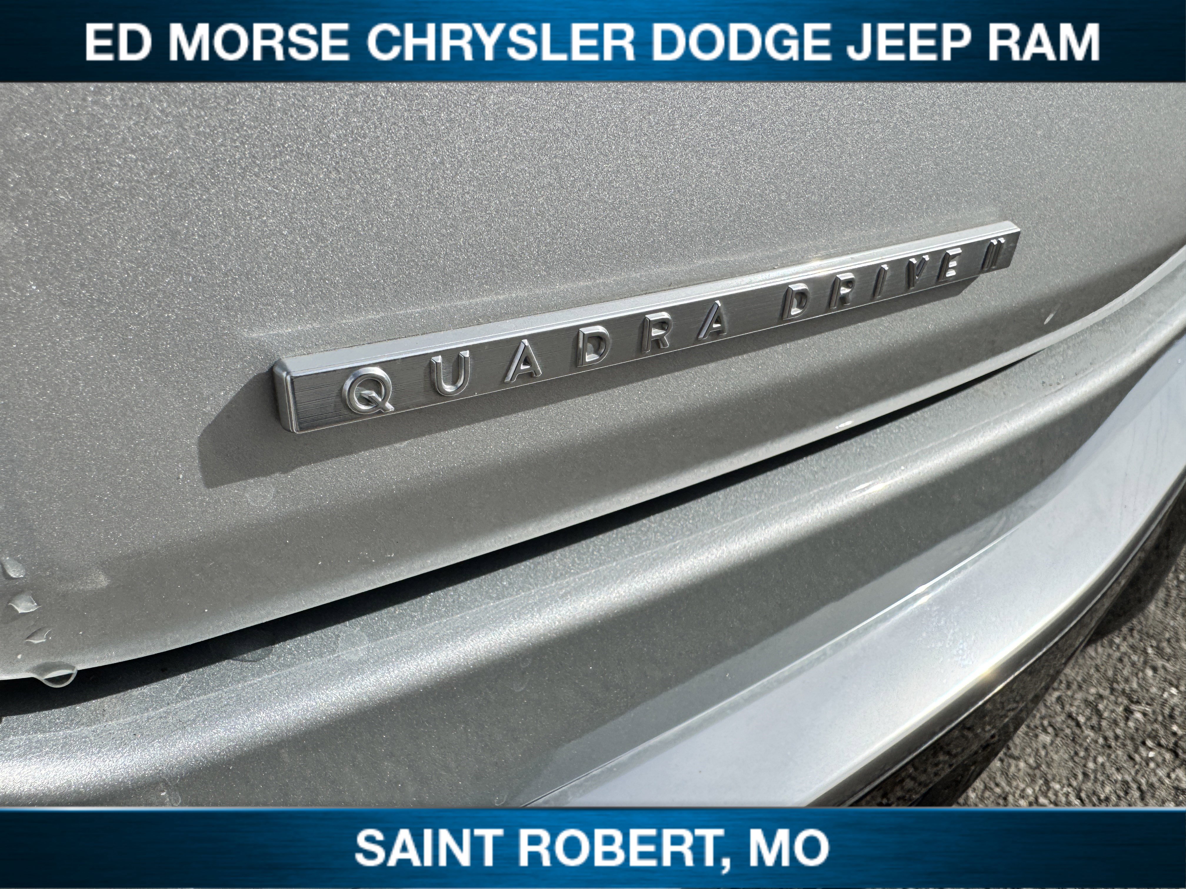 Used 2023 Jeep Wagoneer 4WD image 12