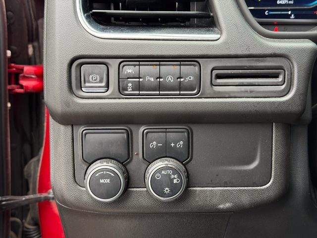 Used 2022 Chevrolet Suburban LT RWD image 8