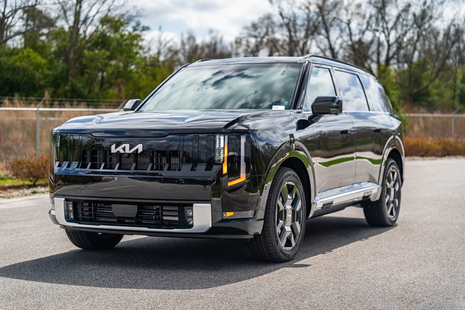 New 2027 Kia Telluride X-Line SX Prestige image 3