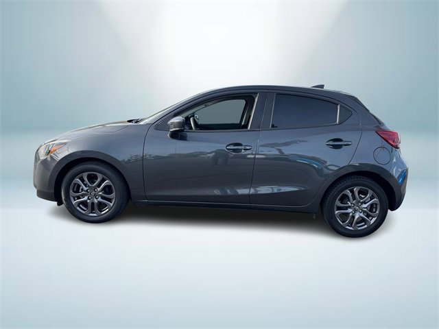 Used 2020 Toyota Yaris LE image 3