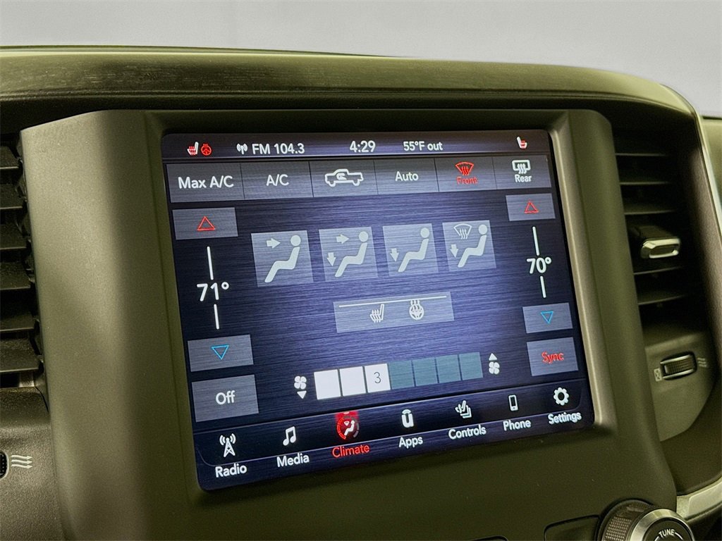 Used 2019 RAM 1500 Big Horn image 18