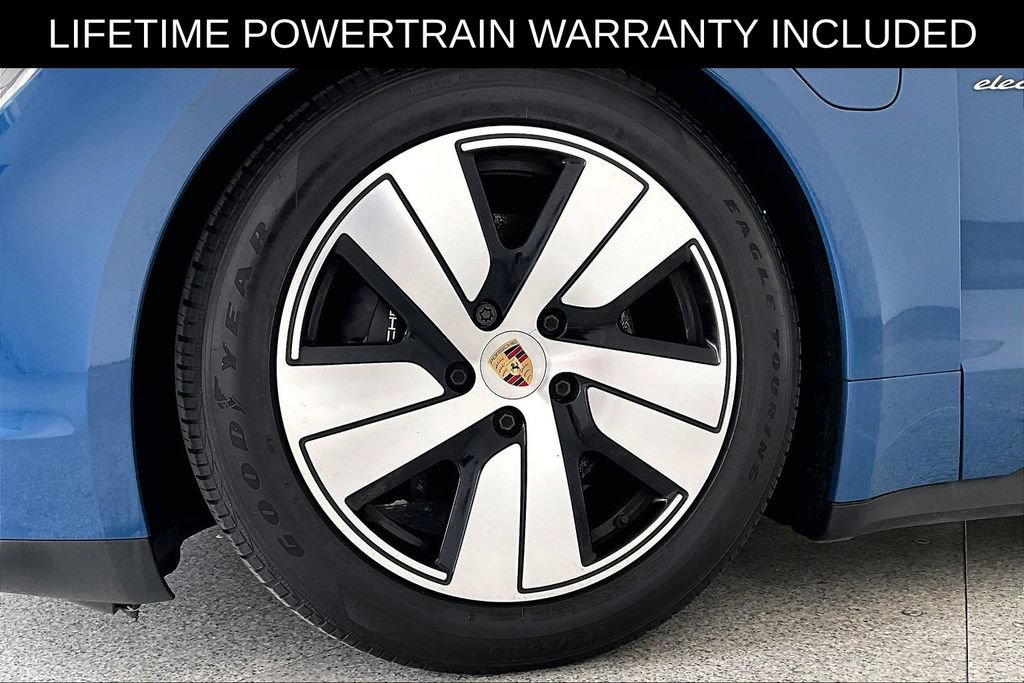 Used 2025 Porsche Taycan RWD image 12