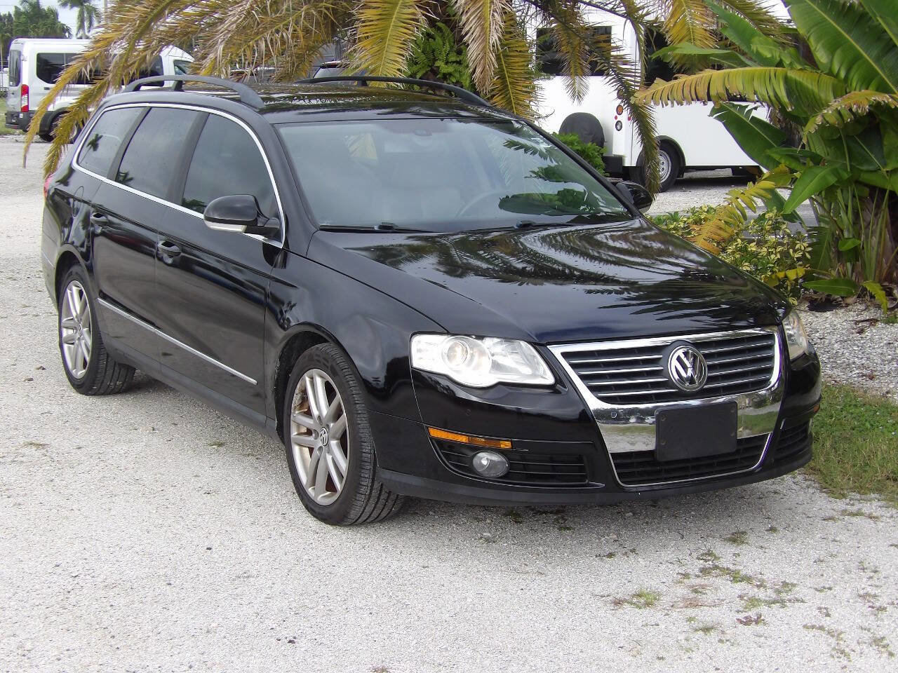 Used 2008 Volkswagen Passat Lux image 11