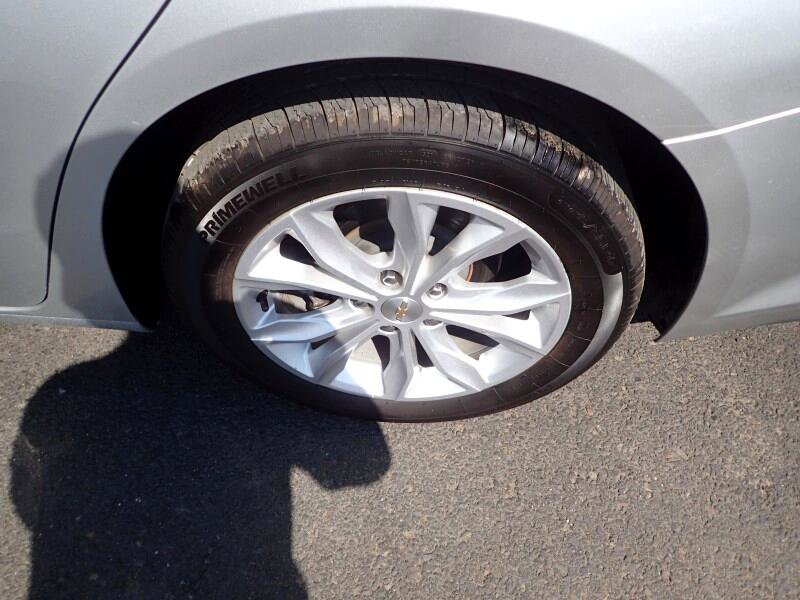 Used 2020 Chevrolet Malibu LT image 24