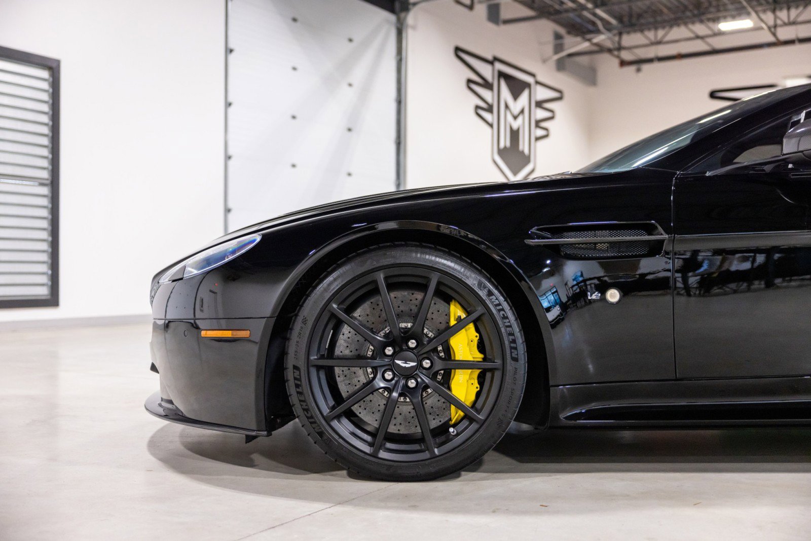 Used 2016 Aston Martin V12 Vantage S image 17