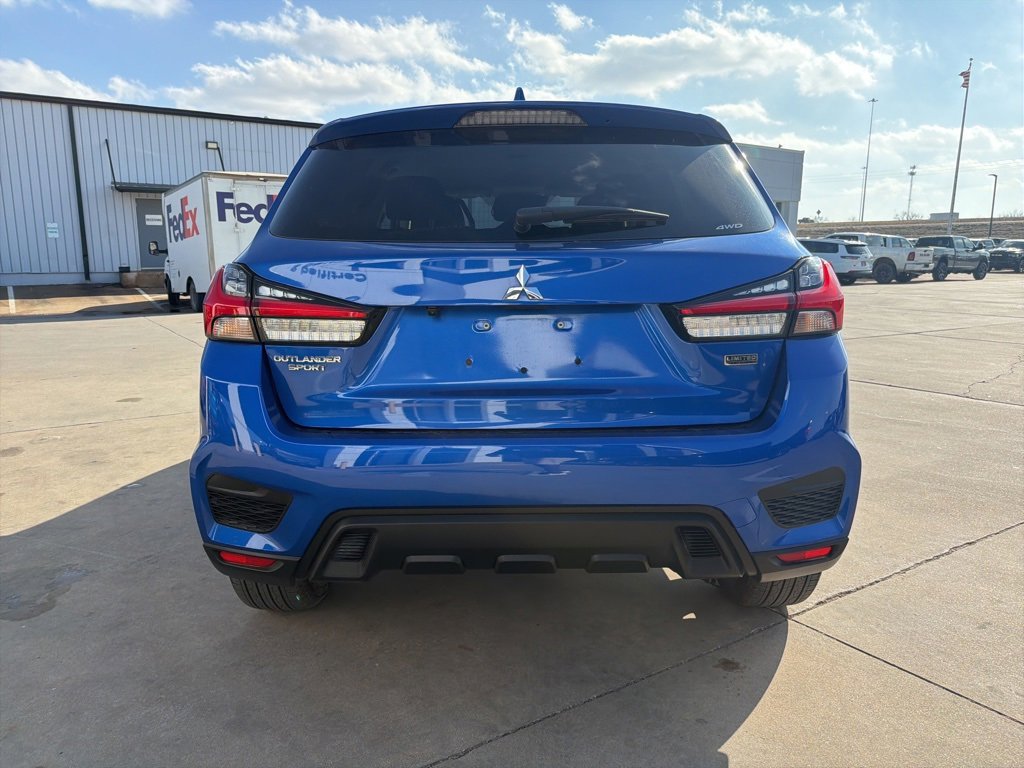 Used 2025 Mitsubishi Outlander Sport LE image 4