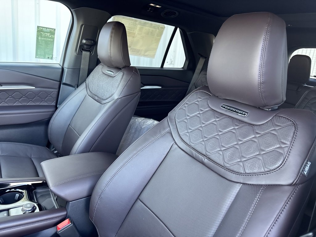 New 2026 Ford Explorer Platinum image 24