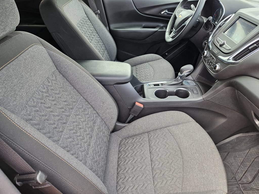 Used 2024 Chevrolet Equinox LT w/ LPO, Floor Liner Package FWD image 15