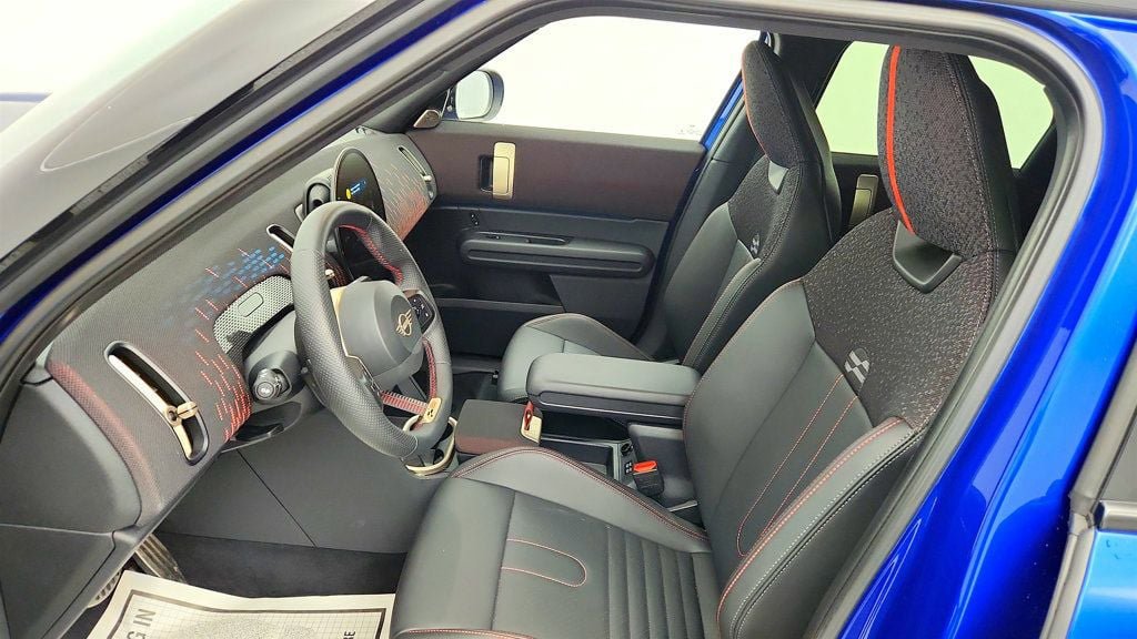 Used 2025 MINI Cooper Countryman John Cooper Works w/ Comfort Package Max AWD/4WD image 21