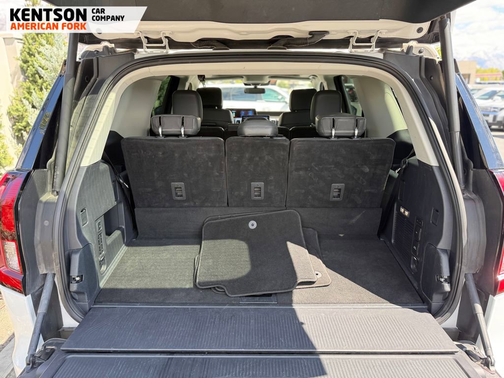 Used 2025 Ford Expedition Active AWD/4WD image 39