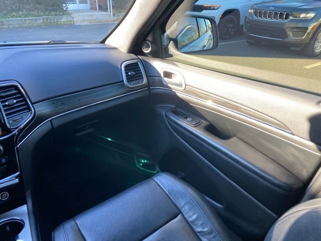 Used 2019 Jeep Grand Cherokee Limited w/ Luxury Group II image 30