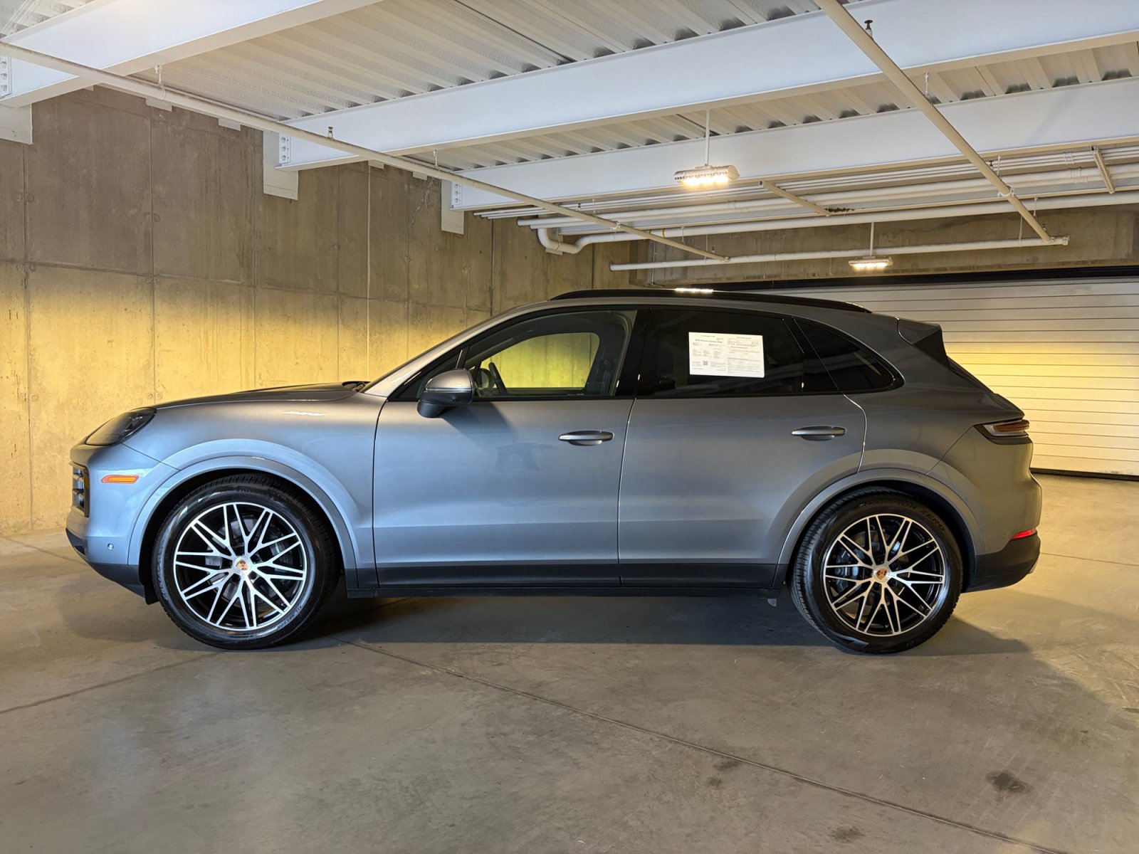 Certified 2026 Porsche Cayenne AWD/4WD image 2